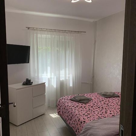 Apartament Regim Hotelier Oradea Exteriér fotografie